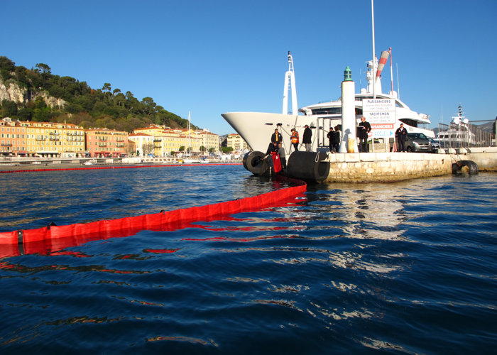 Barrage Barracuda antipollution port rivière - 1