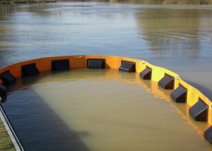 Barrage Saone flottant anti-pollution 1